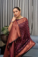 Jashiya Women's Jacquard Silk Saree